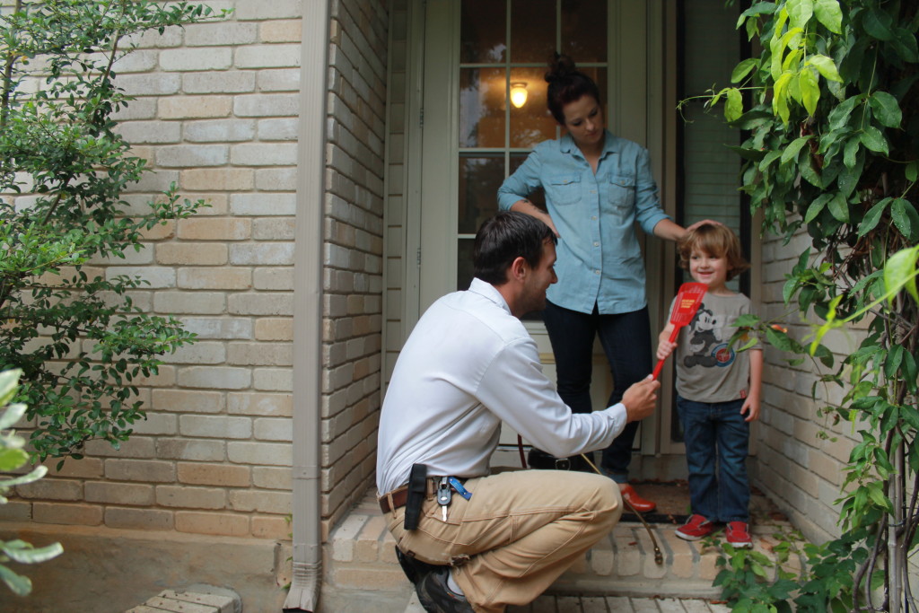 Apple Pest Control technician - Apple Pest Control